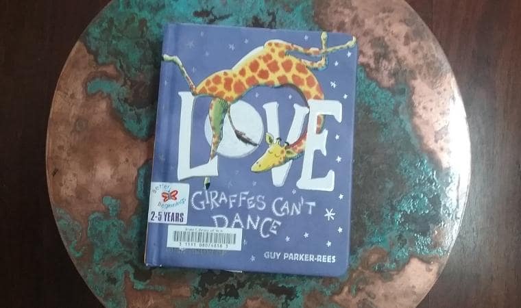 cover of love giraffes can't dance by giles andrea
